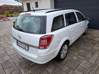 Predám Opel Astra Caravan - 4