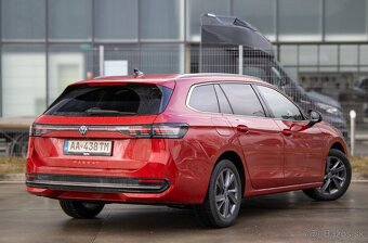 Volkswagen Passat Variant 2.0 TDI Elegance DSG - 4