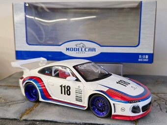 Porsche 911 (997) RWB 1:18 MCG - 4