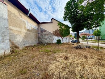 EXKLUZÍVNA INVESTIČNÁ PRÍLEŽITOSŤ V SRDCI MESTA LEVICE — ST - 4