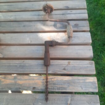 Ručná historická vŕtačka, nebožiec - 4