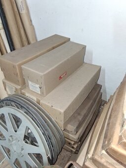 Vlajky,plagaty,mapy,stoličky - 4