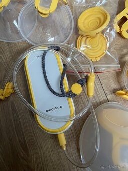 Odsavacka MEDELA Freestyle Handsfree - 4