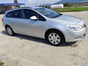 Opel Astra j 1,7cdti - 4