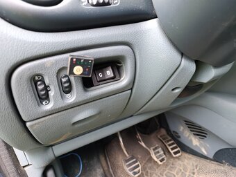 Renault Megane Scenic plyn+benzín - 4