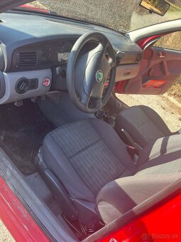 Škoda Octavia I 1.6 benzín - 4