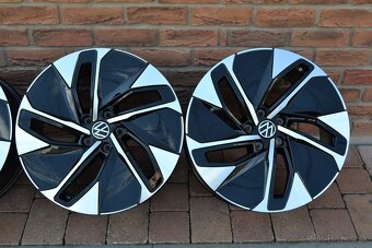 5x112 R19 Hlinikove disky Org. VW model Narvic - 4
