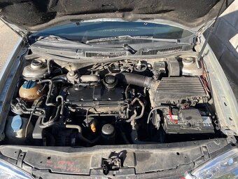 Rozpredam golf 4 1.9 TDi 6q - 4