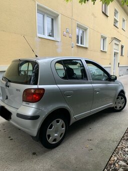 Toyota Yaris - 4