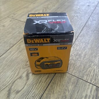 Baterie DeWALT 18 V - 4