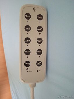 Predám nemocničnú elektrickú polohovateľnú posteľ - 4