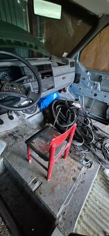 Predam VW CARAVELLE T4 2.4 D - 4