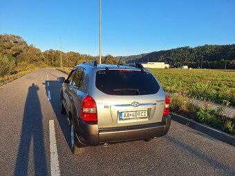 Hyundai Tucson 2.0 crdi 103kw 4x4 - 4