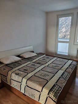 Prenájom 3-i bytu - 4