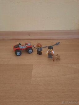 Lego City 60139 - Mobile Command Center - 4