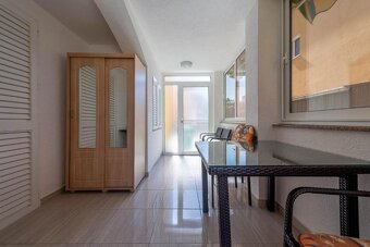 Chorvátsko 3 izbový krásny apartmán 50 metrov od mora. - 4