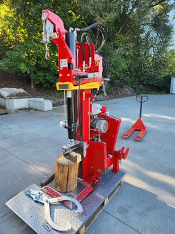 Predám štiepačku na drevo LANCMAN STI 21 - 4