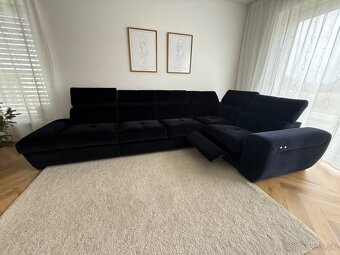 Pohodlný gauč 345x210 cm elektricky s odkladacím priestorom - 4