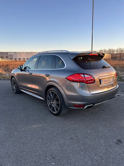 PORSCHSE CAYENNE S 4,2 V8 - 4