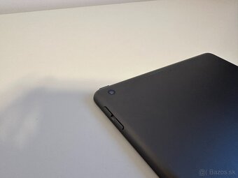 Apple iPad 8. generácia 128GB - 4