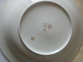 Taniere a servirovacie misy. - 4