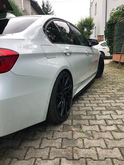 BMW 320 X-Drive M-SPORT - 4