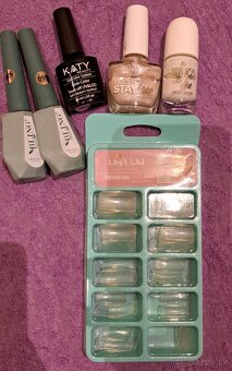 UV lampa - nail tips - gél laky - 4