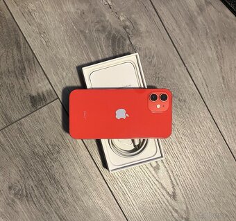 iPhone 12, 64GB, red - 4
