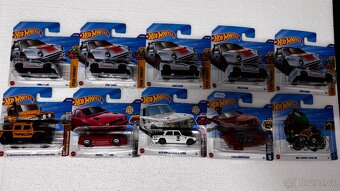 Hot wheels rôzne - 4