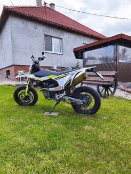 Husqvarna 701 SM - 4