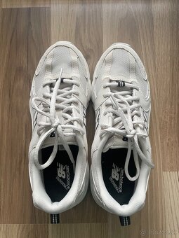 New balance - 4