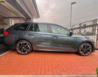 Škoda Octavia IV RS DSG - 4