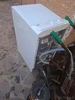 Automaticka pracka elektrolux. 2 - 4