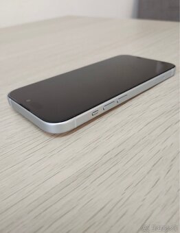 Apple iPhone 15 - 4