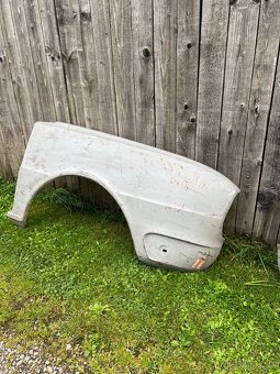 Škoda 105 blatníky - 4