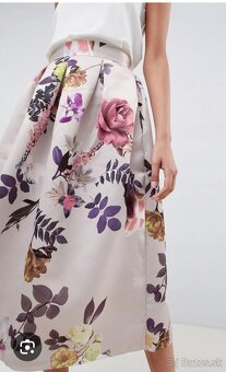 Elegantná sukňa Closet - 4