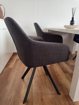 Biely jedálenský stôl a stoličky otočné - 4