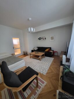 Štýlový 2-izbový byt v srdci Starého Mesta Bratislavy - 4