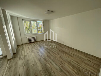 Na prenájom 3-izbový byt pri Kocke,  Piešťany - 4