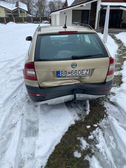 Škoda Octavia Scout DSG - 4