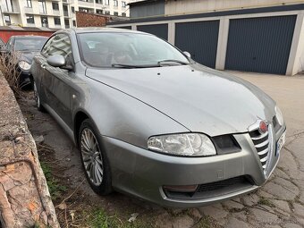 Alfa Romeo GT 1.9 JTD - 4