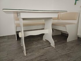 stôl a stoličky - 4