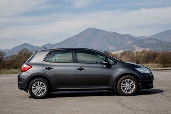 Toyota Auris - 4