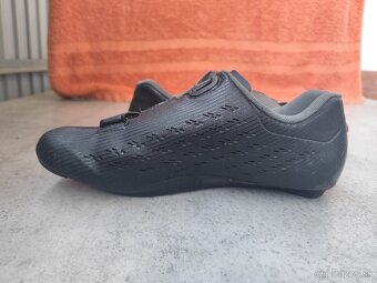 Predam cestne tretry Shimano RP501 - 4