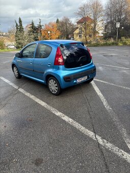 Peugeot 107  1.0. benzín 50kw - 4