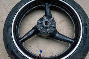 Honda CBR600 F4i (2001–2006) – Predné koleso s pneumatikou - 4