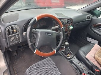 Predaj Volvo V40 benzín - 4