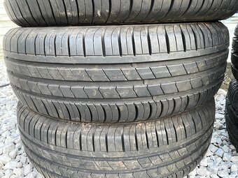 195/65 R15 Hankook - 4