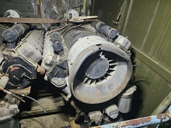 Motor TATRA 815  V12 - 4
