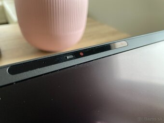 krásný notebook Dell Latitude 7400 - procesor i5 8.gen. - 4